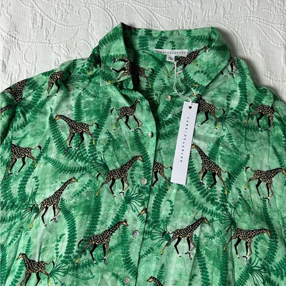 Jane + Delancey Giraffe Print Tunic Top Size Large - Picture 8 of 10